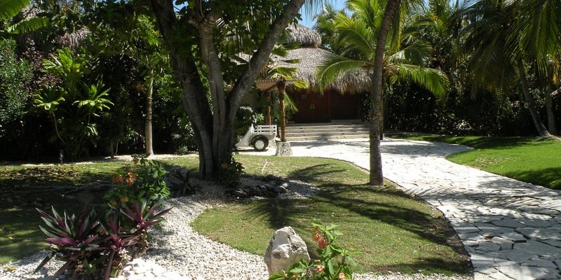 Caleton Villa 5 -  Golf front villa with free access to Caleton Beach Club that is managed by Eden Roc Hotel in Cap Cana